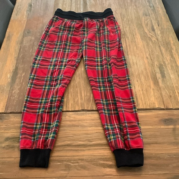 Red Plaid Knit Jogger Pant - Picture 2 of 9